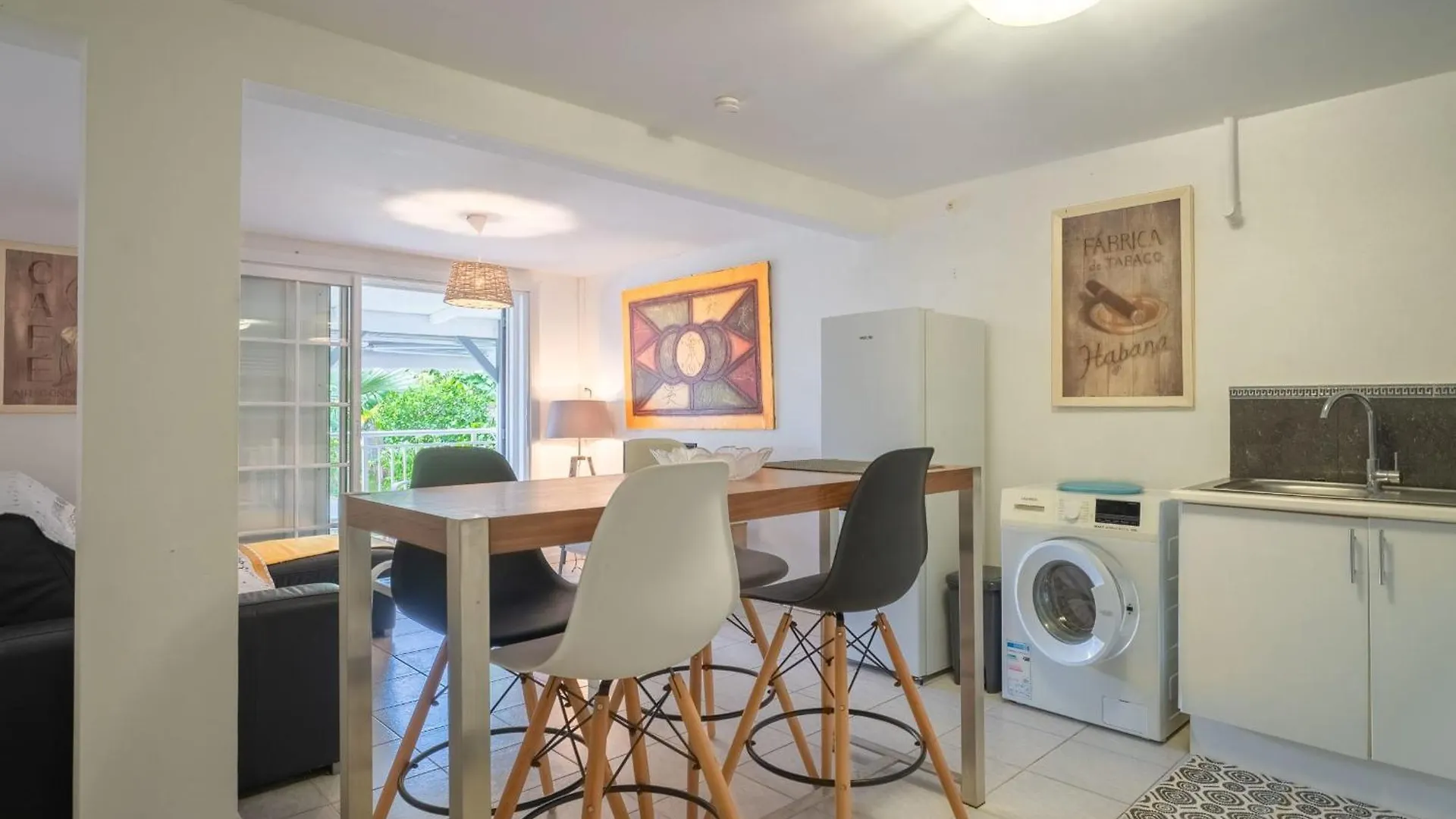 Appartement Iris Sainte-Anne 0*,